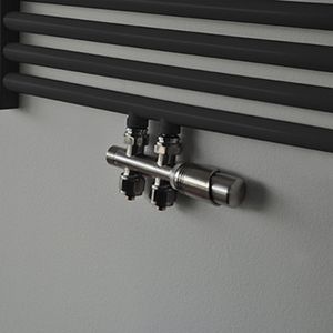 Onderblok Radiatoraansluitset Wiesbaden 16x2,0 +15 Knel Recht Midden Aansluiting Geborsteld Staal (RVS Look)