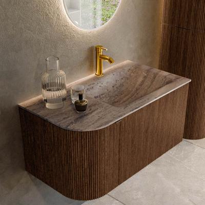 Badmeubel Mondiaz Kurve-Dlux | 85 cm | Meubelkleur Walnut | Wastafelkleur Oza | Solid surface | Wasbak rechter zijde spoelbak | 1 kraangat