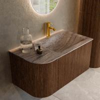 Badmeubel Mondiaz Kurve-Dlux | 85 cm | Meubelkleur Walnut | Wastafelkleur Oza | Solid surface | Wasbak rechter zijde spoelbak | 1 kraangat