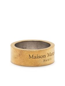 Maison Margiela bague en argent Sterling à logo gravé - Or