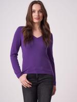 Basic fijngebreide V-hals trui van biologisch cashmere