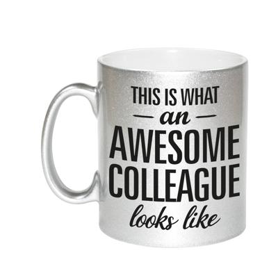 Awesome colleague - cadeau koffiemok - beker - 300 ml - collega afscheid - zilver