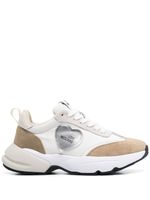 Love Moschino baskets à patch logo - Blanc