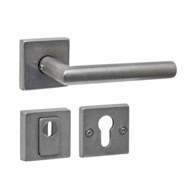 Intersteel set achterdeurbeslag vierkant: deurkruk Jura, massieve rozetten, SKG3 veiligheidsrozetten - PVD RVS getrommeld