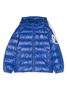 Moncler Enfant logo-patch hooded padded jacket - Bleu