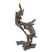 BRONZEN SCULPTUUR VAN TWEE BOKSENDE HAZEN - thumbnail