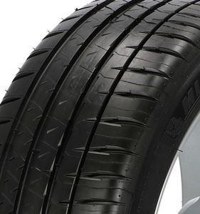 Pilot Sport 4