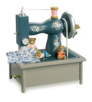 Small Foot Muziekdoosje Naaimachine