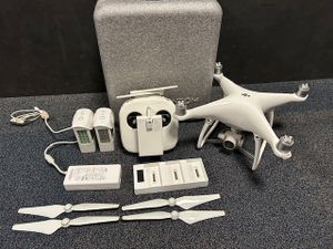 Tweedehands DJI Phantom 4 drone incl. 2 accu's (VERKOCHT)