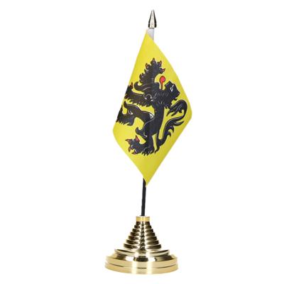 Vlag Vlaanderen tafelvlaggetje - 10 x 15 cm - met gouden standaard - Hoogte 27 cm