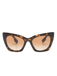 Burberry Eyewear lunettes de soleil à monture papillon - Marron