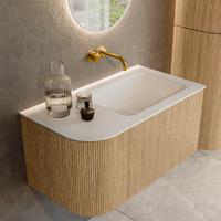 Mondiaz KURVE 85 cm Onderkast Greeploos 1 Lade Met Deuren Oak, Wastafel Solid Surface Rechts Talc 0 Kraangaten Zonder Spiegel (KRVCLO85L1L1D0KR-Oak/Tal)