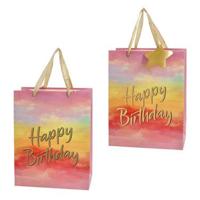 Cepewa verjaardag giftbags/cadeau tasjes - 2x - geel - papier - happy birthday - 17 x 23 x 9 cm