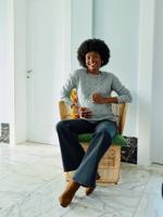 Zwangerschaps- en borstvoedingstrui met opengewerkte steken gemêleerd grijs