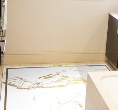Wit en goud marmereffect vinyl vloerkleed keuken