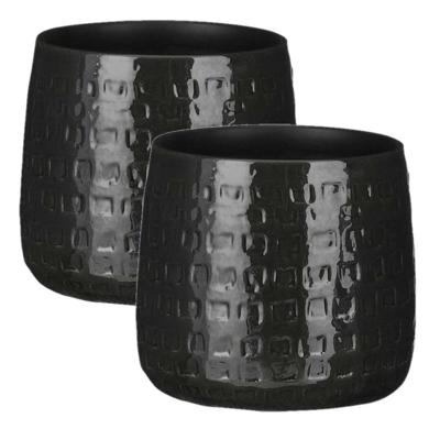 Mica Decorations Plantenpot Floyd - 2x - keramiek - zwart - D17 x H15 cm - uniek relief patroon Mica Decorations Plantenpot Floyd - 2x - keramiek - zwart - D17 x H15 cm - uniek relief patroon