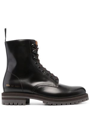Common Projects bottines lacées à semelle crantée - Marron