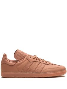 adidas x Pharrell baskets Humanrace Samba 'Terracotta' - Rose