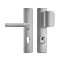 AXA AXA Curve Plus veiligheidsbeslag voordeur gebogen schild D-knop/Blok-kruk PC72 met kerntrekbeveiliging SKG3 - aluminium