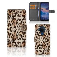 Nokia 5.4 | Telefoonhoesje | Met pasjeshouder | Leopard