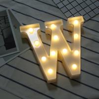 Alfabet W Engelse letter vorm decoratieve licht droge batterij aangedreven warm wit staande opknoping LED vakantie licht