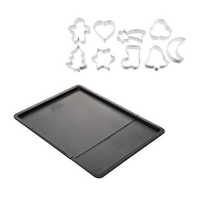 Set met uitschuifbare bakplaat en 9 koekjesvormpjes op hanger - ZENKER