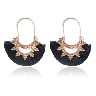Deja Jewels Bohemian Goudkleurige Oorbellen met Zwarte Franje Waaierhangers