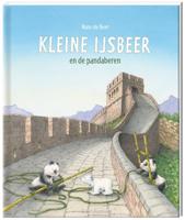 Kleine IJsbeer en de pandaberen (Hardback)