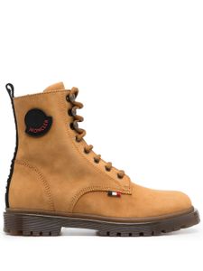 Moncler Enfant bottes en cuir à patch logo - Marron