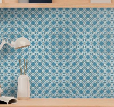 Slaapkamer behang klassiek vintage blauw en wit patroon