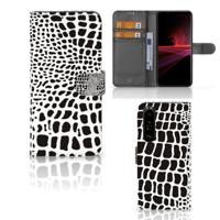 Sony Xperia 1 III | Telefoonhoesje | Met pasjeshouder | Slangenprint