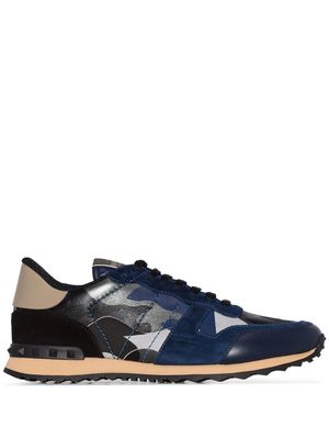 Valentino Garavani baskets Rockrunner à motif camouflage - Bleu