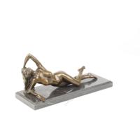 A BRONZE SCULPTURE OF A FEMALE NUDE - thumbnail