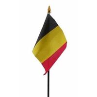 Belgie - mini vlaggetje van 10 x 15 cm op stokje - Landen vlag - H27 cm Belgie - mini vlaggetje van 10 x 15 cm op stokje - Landen vlag - H27 cm