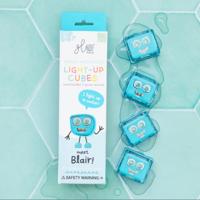 Glo Pals Light Up Cubes | Poppetje Blair blauw