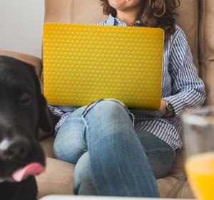 Stickers voor laptop gele rondjes