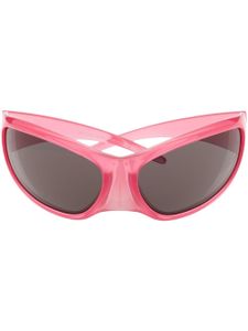 Balenciaga Eyewear lunettes de soleil Skin XXL à monture papillon - Rose