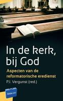 In de kerk, bij God (Paperback)
