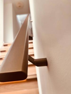Staaltje trapleuning rechthoekig zwart 40x20mm
