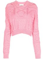 Nanushka pull crop Lyssa en maille torsadée - Rose