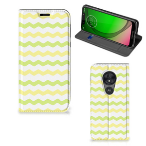 Motorola Moto G7 Play Hoesje met Magneet Waves Yellow