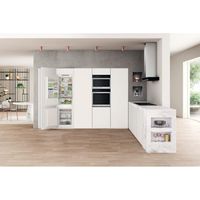 Whirlpool WHC18 T323 koel-vriescombinatie Ingebouwd 250 l D Wit - thumbnail