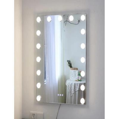 Spiegel met verlichting badkamer 'Daphne' LED Spiegel met Schakelaar 70 cm Spiegel met verlichting badkamer 'Daphne' LED Spiegel met Schakelaar 70 cm