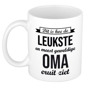 Leukste en meest geweldige oma cadeau mok / beker wit 300 ml   -