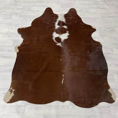 Koeienhuid bruin wit Hereford 160x135cm S