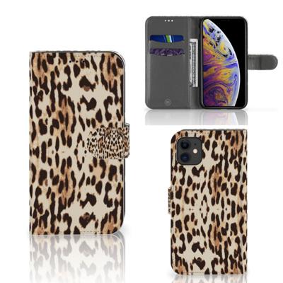 Apple iPhone 11 | Telefoonhoesje | Met pasjeshouder | Leopard