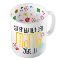 Cadeau koffie/thee mok voor mama - oranje - super blij met mama - keramiek - 300 ml - Moederdag   - - thumbnail