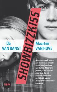 Showbizzkiss (Paperback)