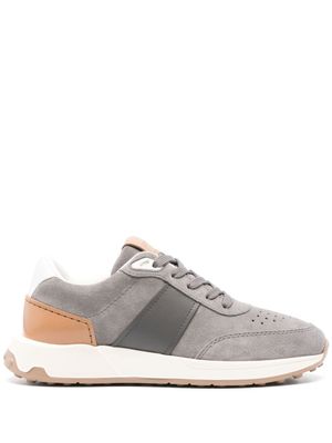Tod's baskets en daim à empiècements - Gris