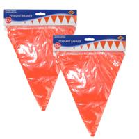 Oranje vlaggenlijn - 2x - slinger - 350 cm - binnen en buiten - 12 vlaggetjes - Koningsdag/Holland